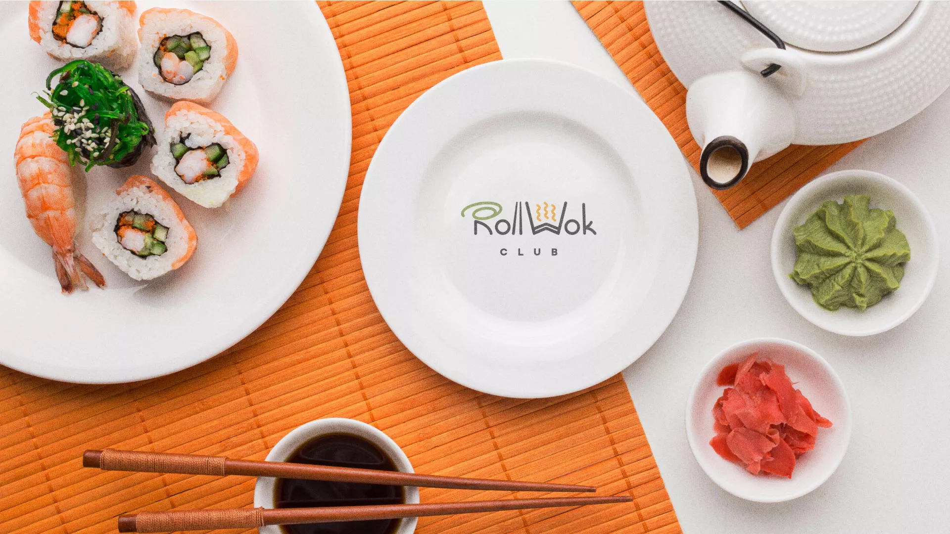 Разработка логотипа и фирменного стиля суши-бара «Roll Wok Club» в Моршанске